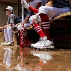 Marucci CATX Senior League (-10) USSSA Baseball Bat: MSBCX10 6 Marucci CATX Senior League (-10) USSSA Baseball Bat: MSBCX10 -Bat Forge Store Marucci CATX 10 USSSA Baseball Bat MSBCX10 Lifestyle 3